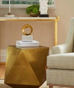 Bungalow 5 Laguna Statue Gold