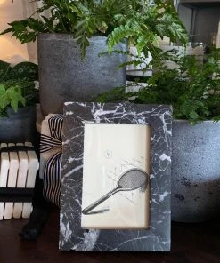 Pigeon And Poodle Thun Frame Nero Marble