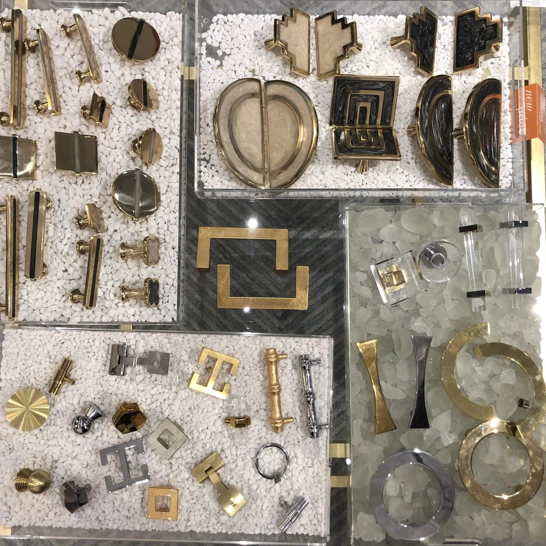 Worlds Away Moira Knob Pair Brass And Black Resin 4 Worlds Away Moira Knob Pair Brass And Black Resin